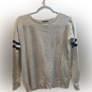American Eagle Lightweight Gray Sweater S